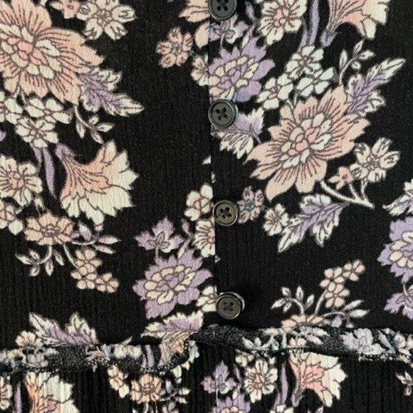 Chance & Destiny Black Floral V-Neck Dress with Bell Sleeves - Picture 4 of 6